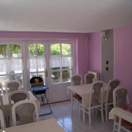 Vendégház Familia Vendeghaz *