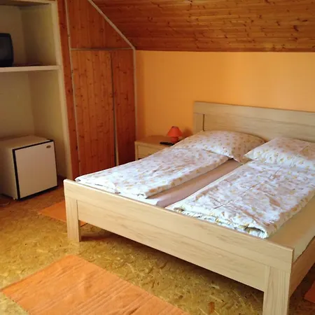 Vendégház Familia Vendeghaz